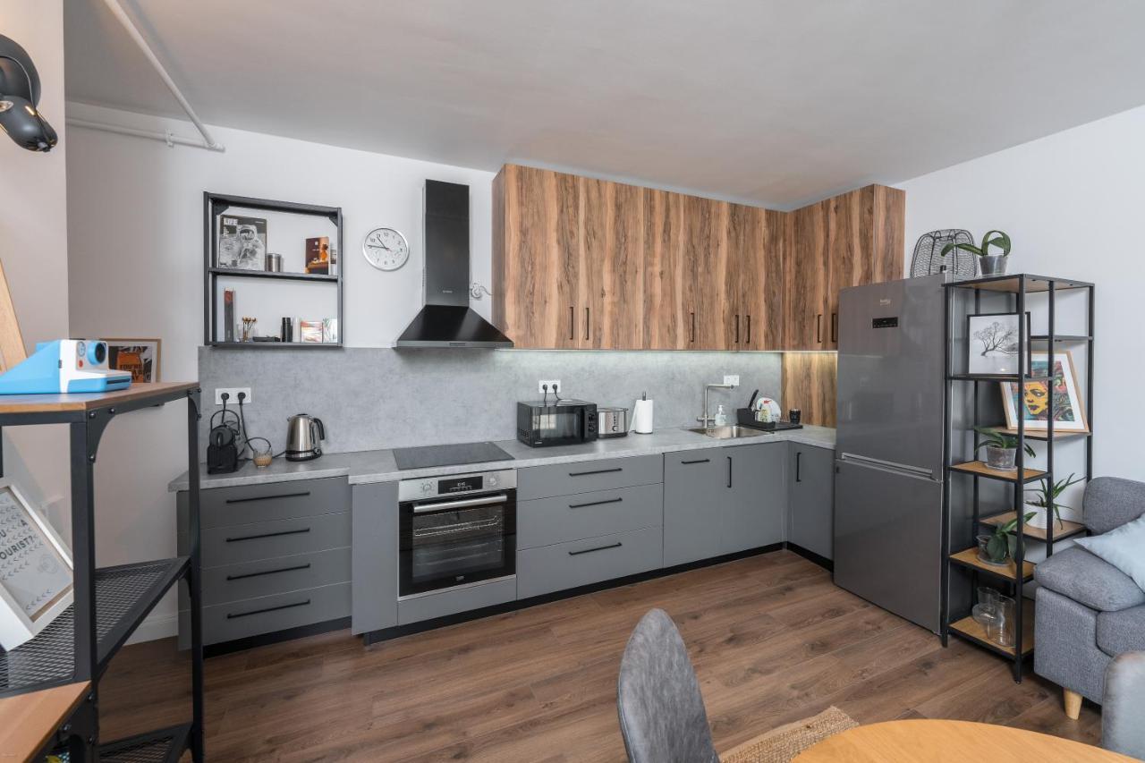 The 75 Apartment เตอร์กู-มูเรช ภายนอก รูปภาพ